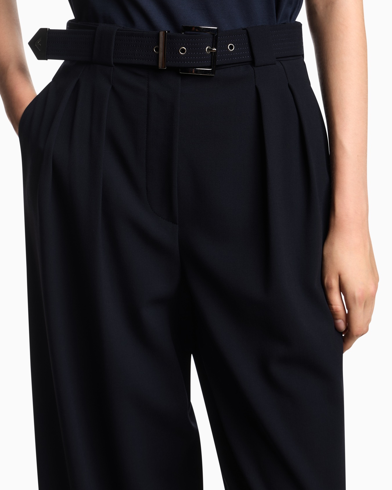 Pantaloni con pinces in lana grain de poudre  Slide 4
