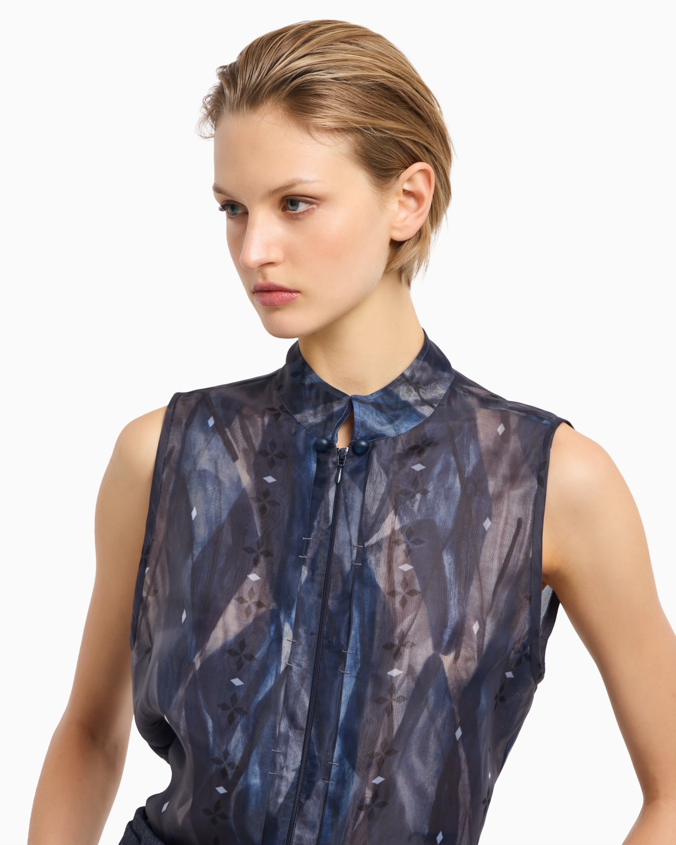 Jeu de Cartes technical organza sleeveless top Slide 5