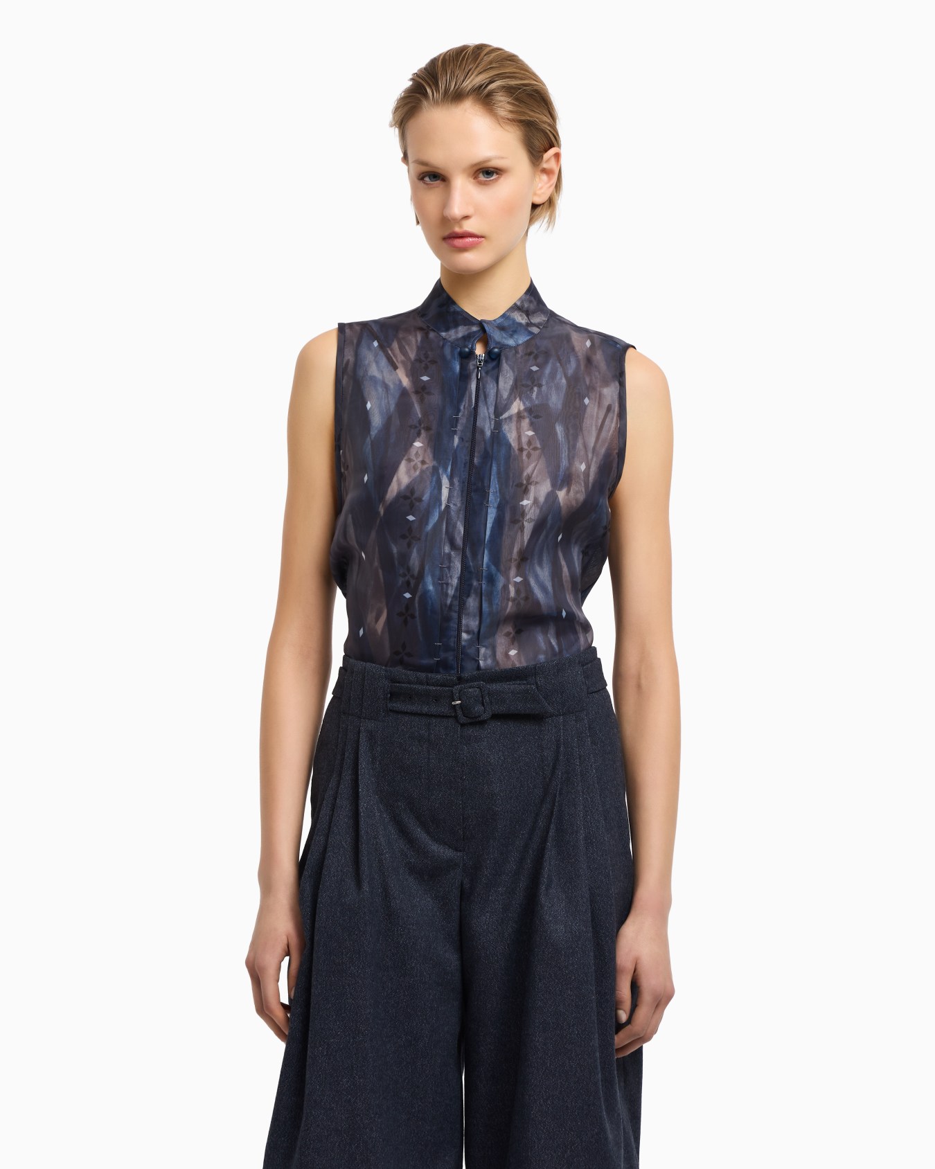 Jeu de Cartes technical organza sleeveless top Slide 4