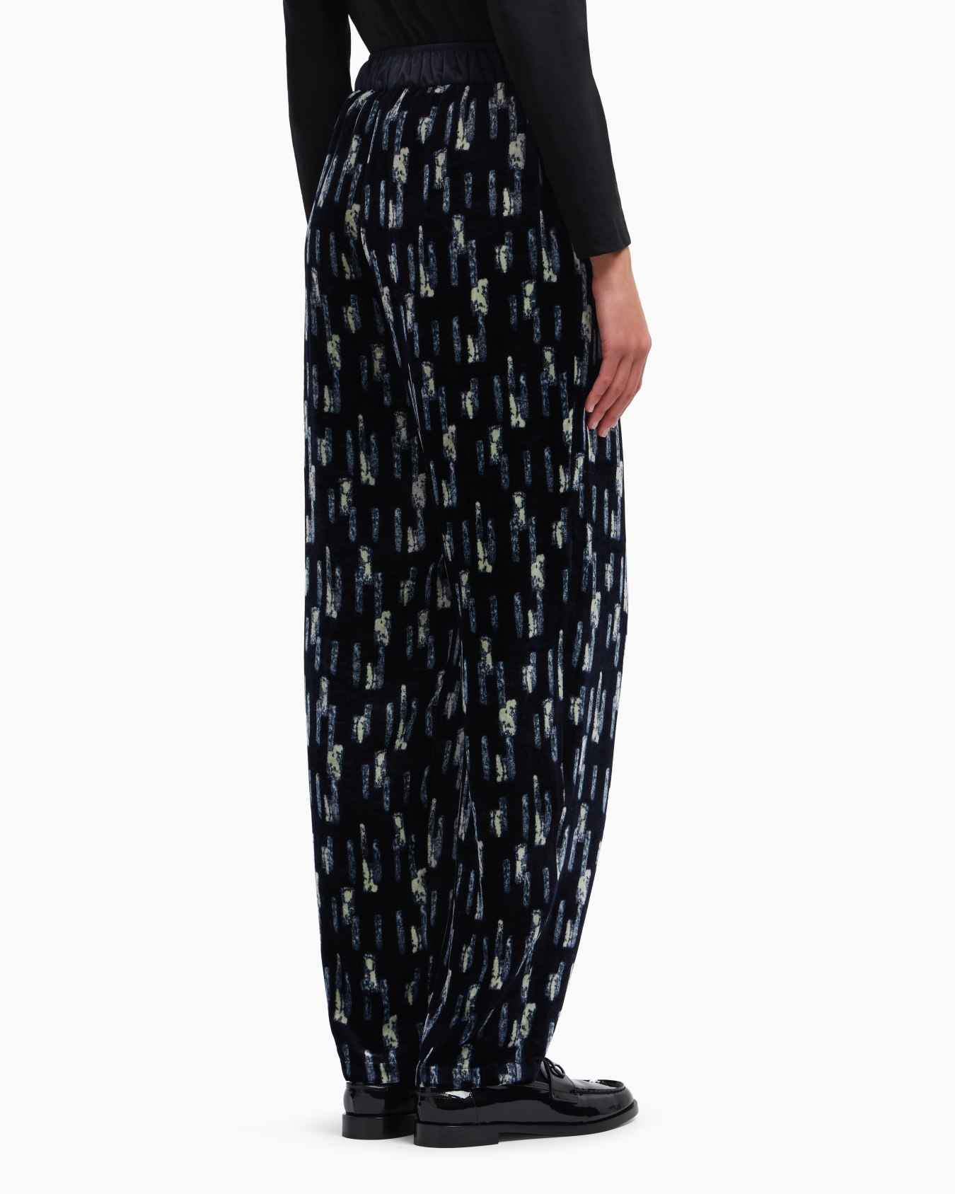 Printed velvet trousers Slide 3