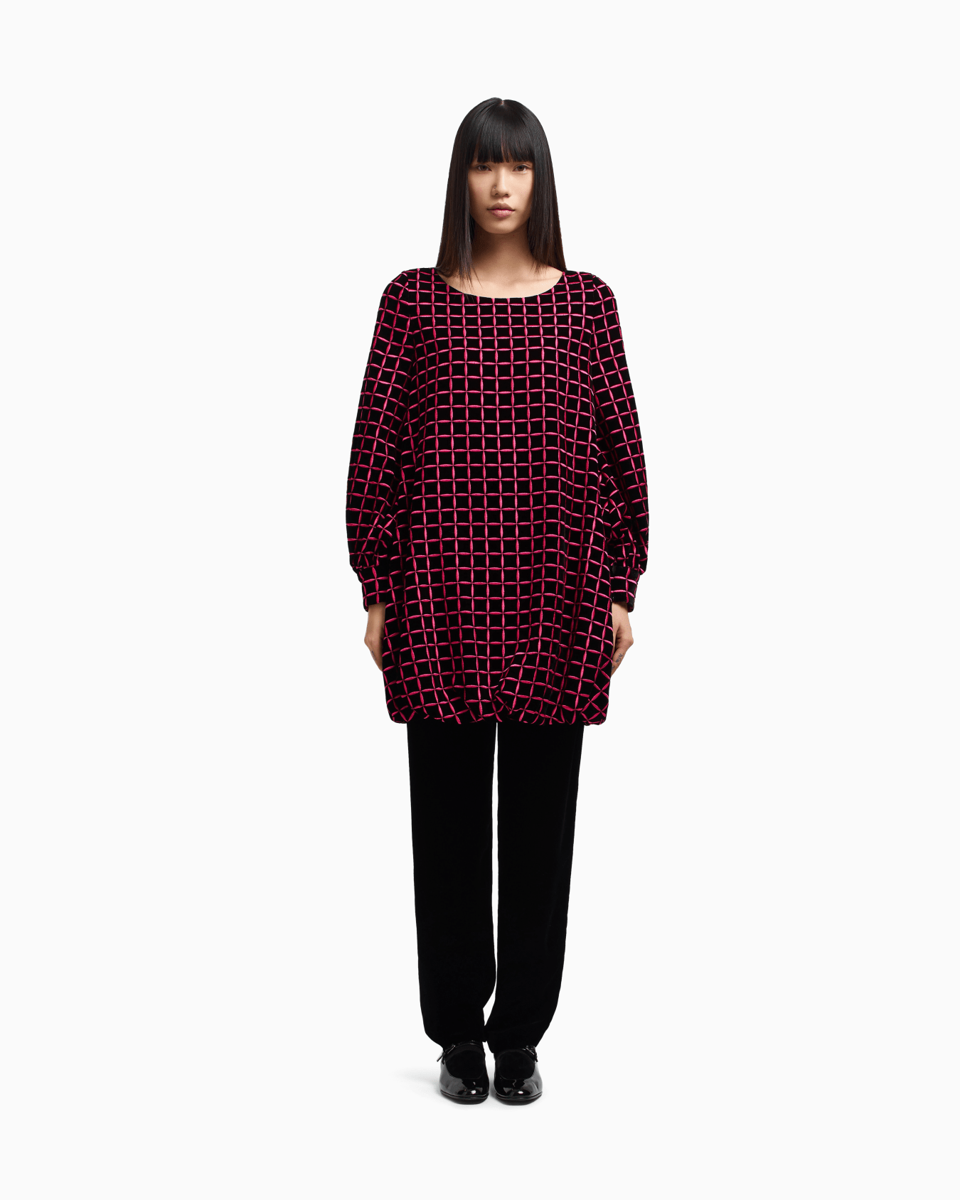Short, velvet dress with embroidered check motif Slide 4