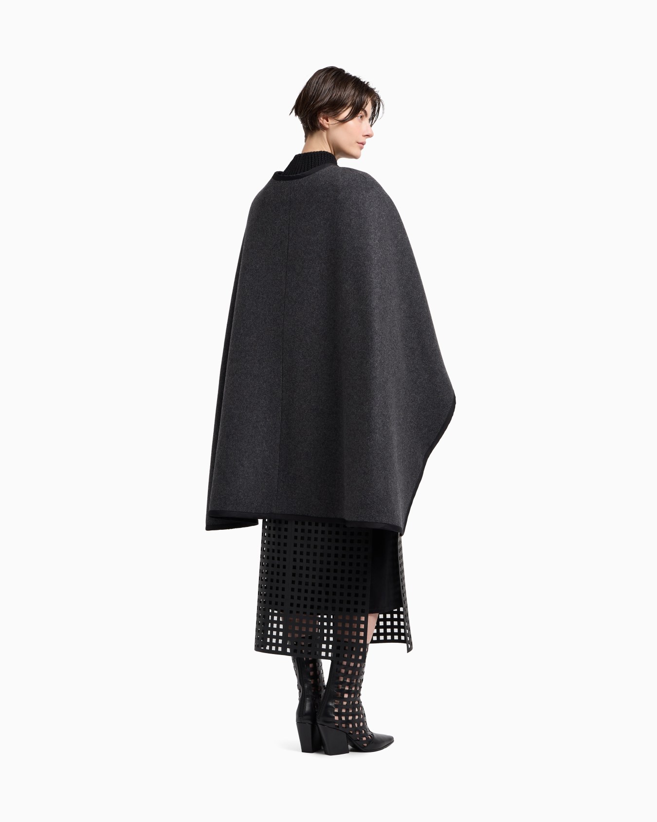 Polygon capsule collection wool cloth cape Slide 2