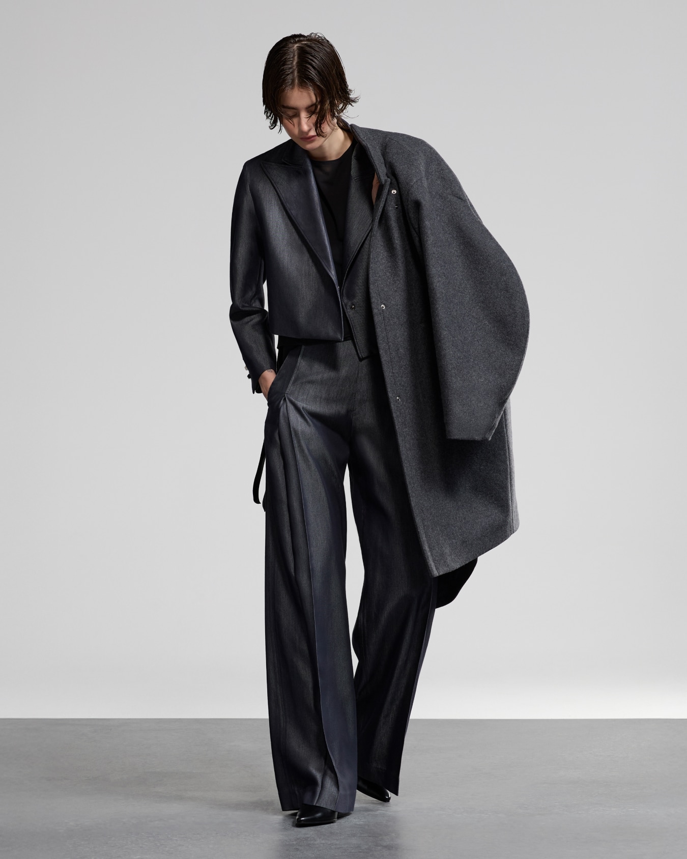 Polygon capsule collection padded wool cloth coat Slide 6