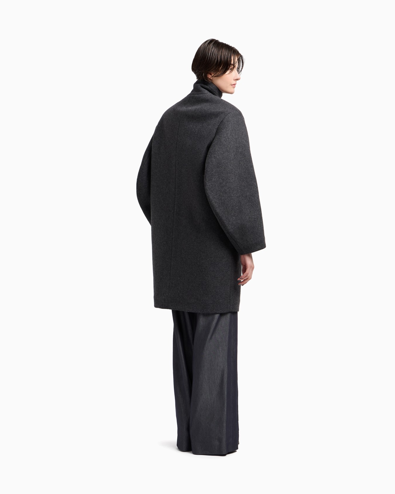 Polygon capsule collection padded wool cloth coat Slide 2