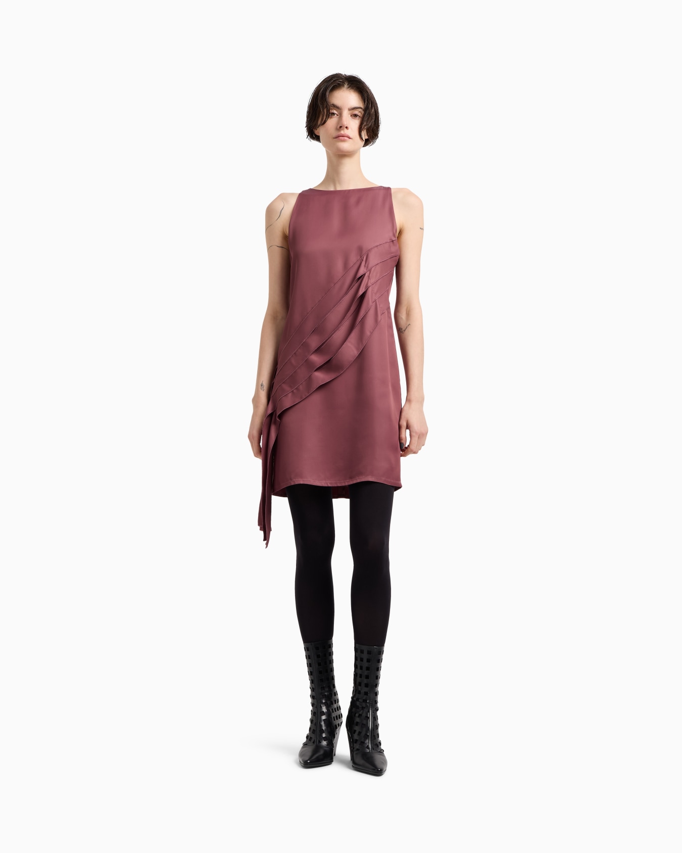 Robe à franges en satin Capsule Polygon Diapositive 3