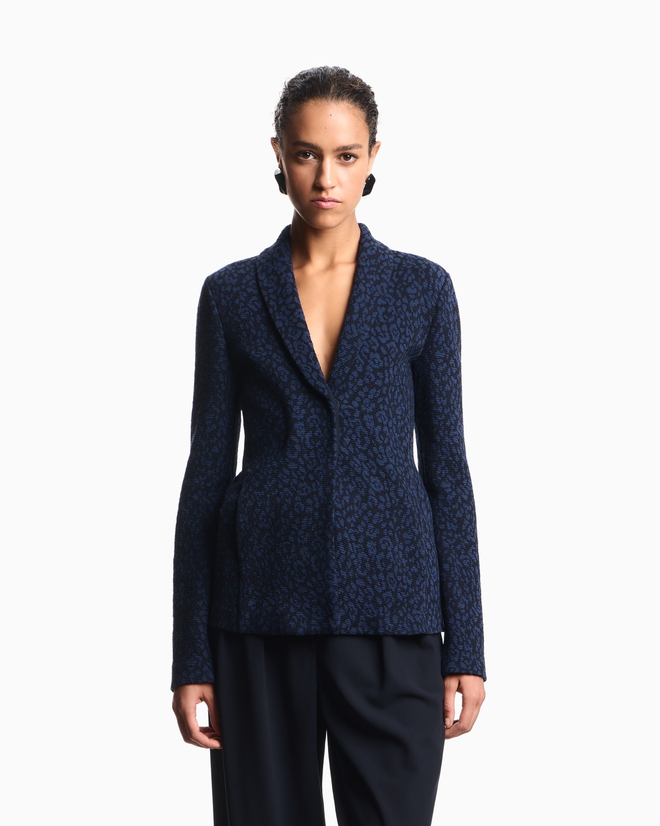 Wool knit jacket with dappled floral motif Slide 3