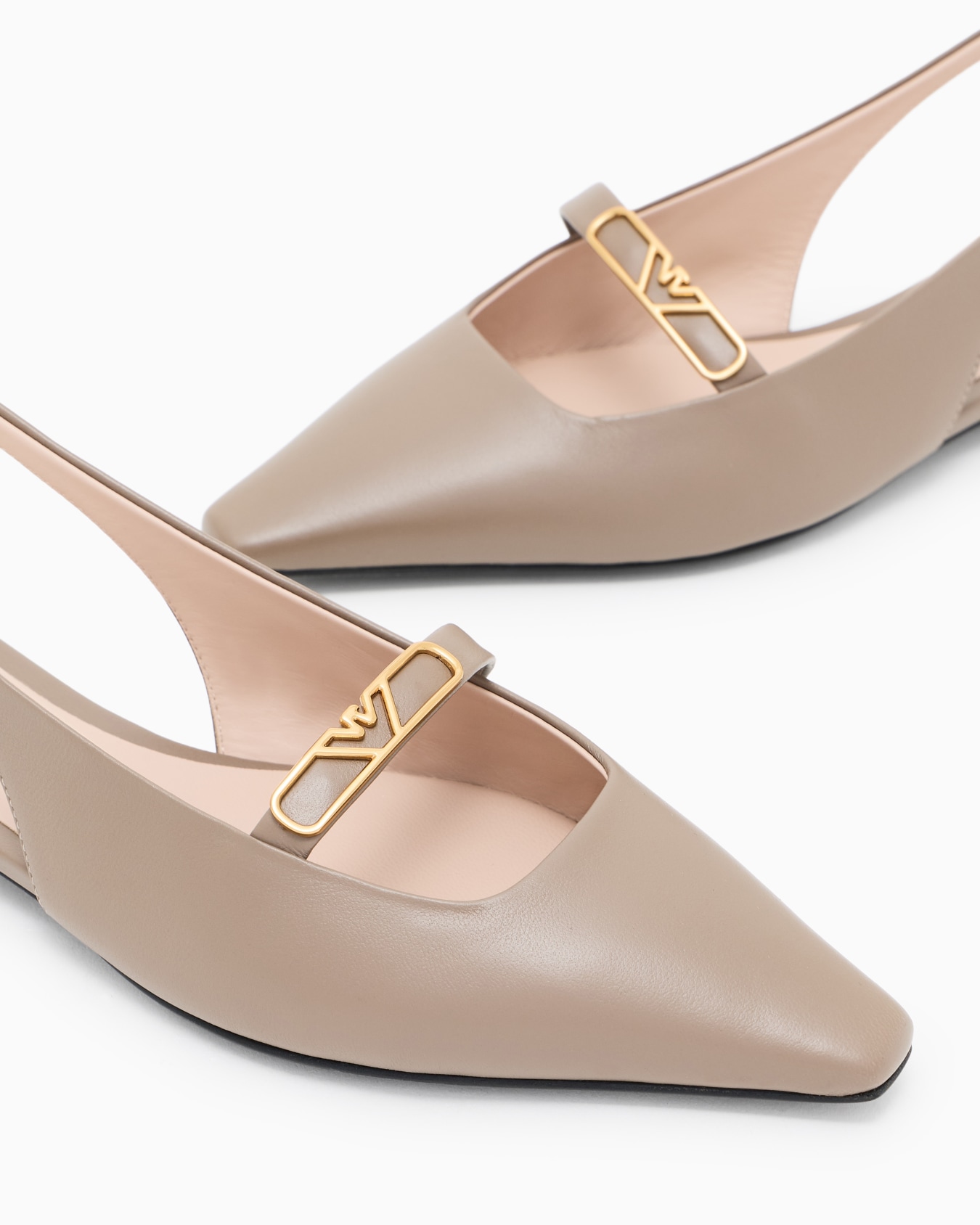 Ballerines modèle slingback en nappa avec plaque aigle Diapositive 4