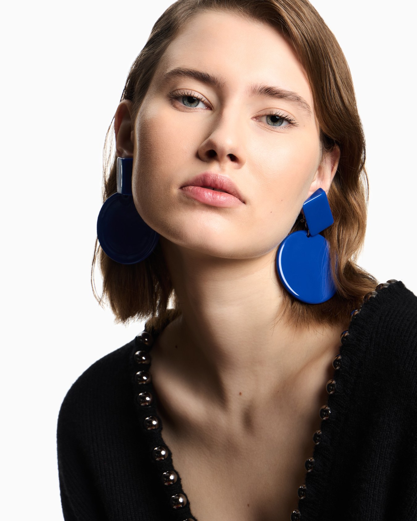 Oversized hoop pendant earrings Slide 2