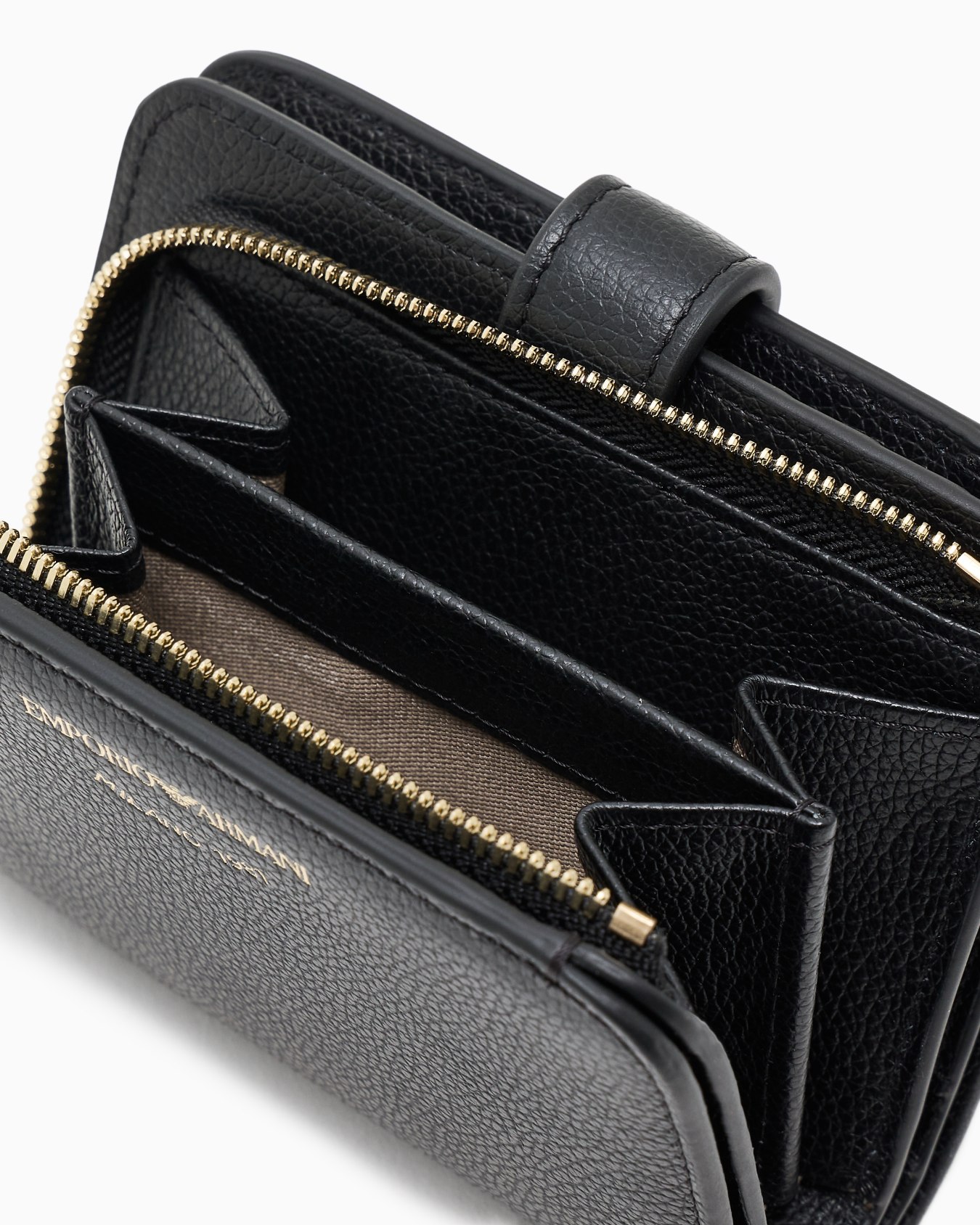 Tumbled-leather bi-fold wallet Slide 3