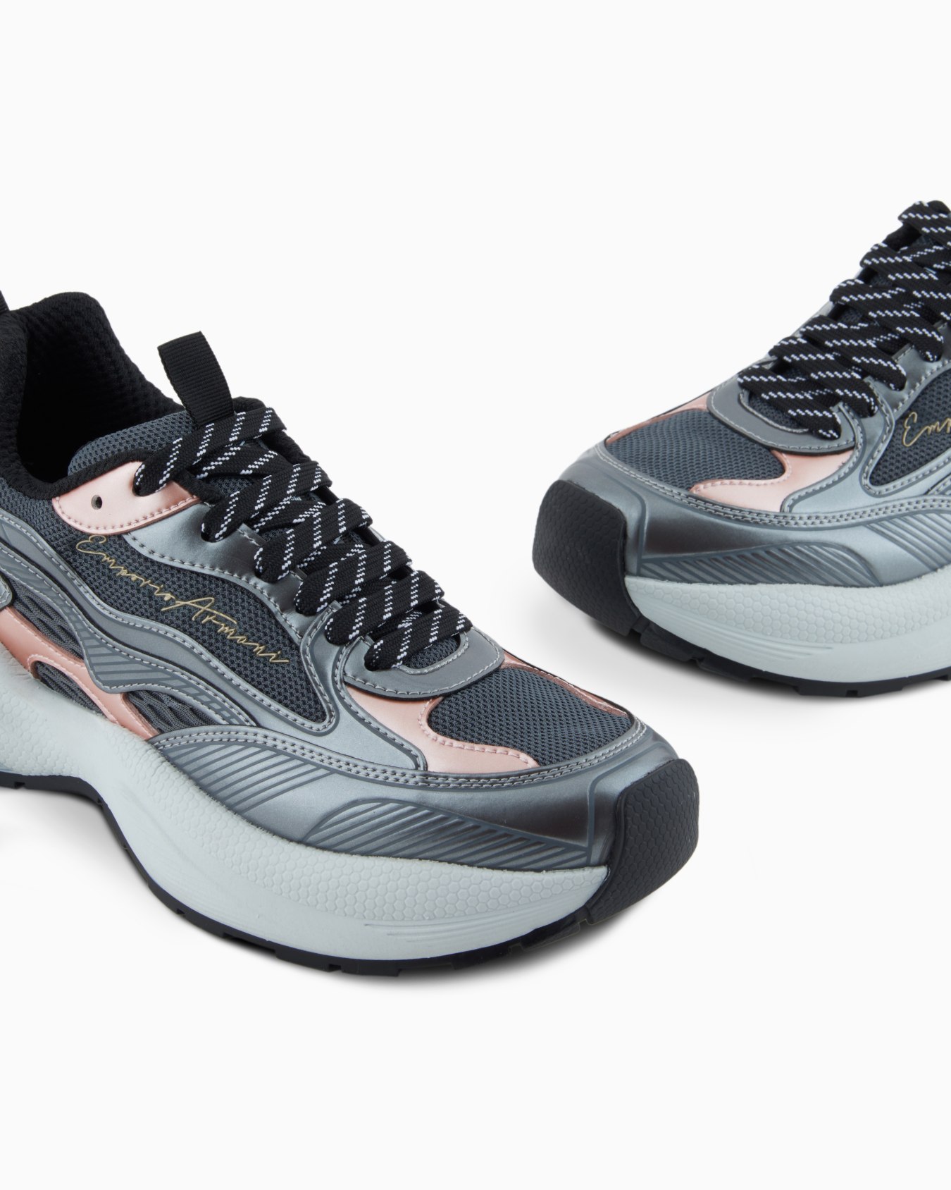 Mesh sneakers with laminated details and signature logo Slide 4
