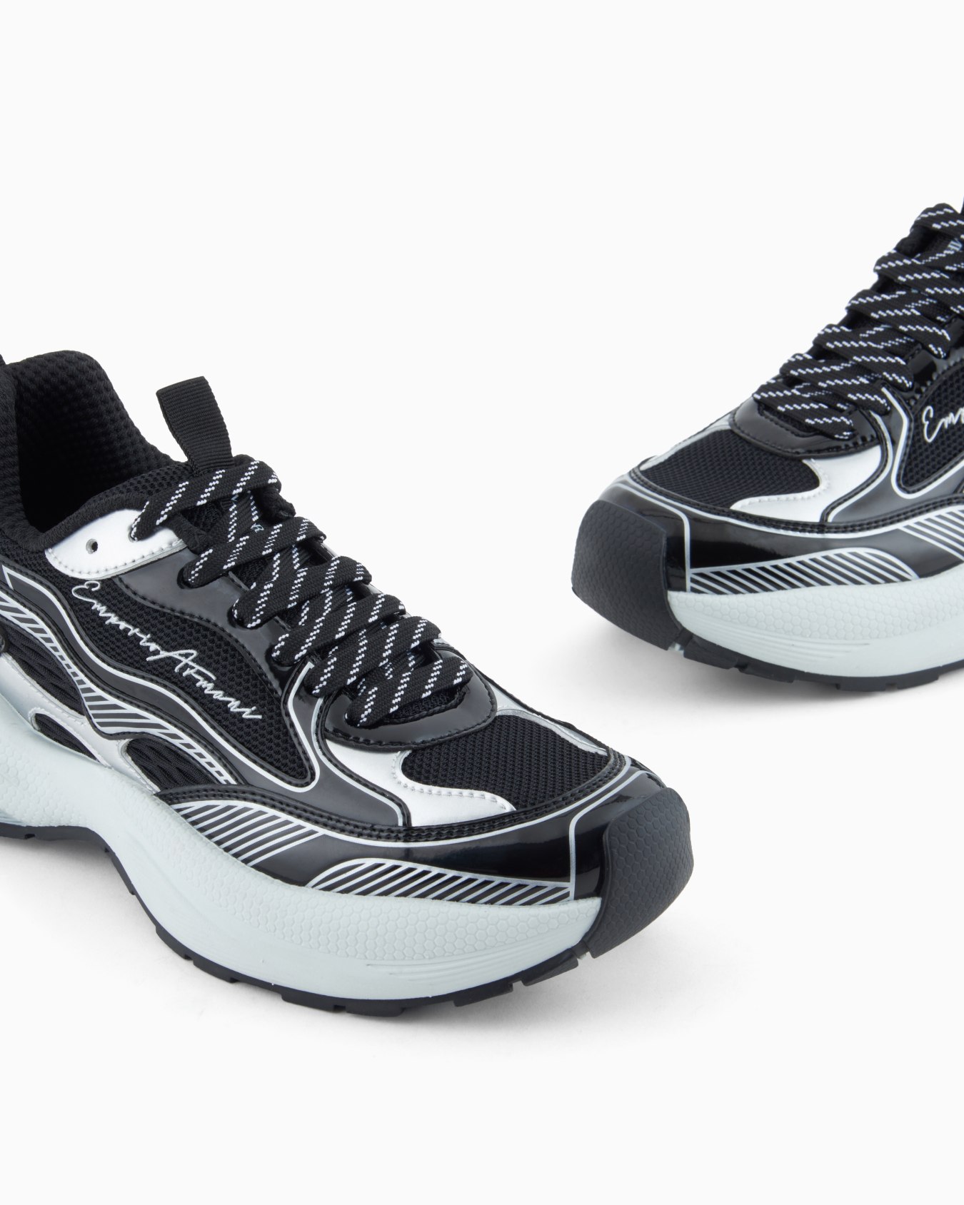 Mesh sneakers with laminated details and signature logo Slide 4