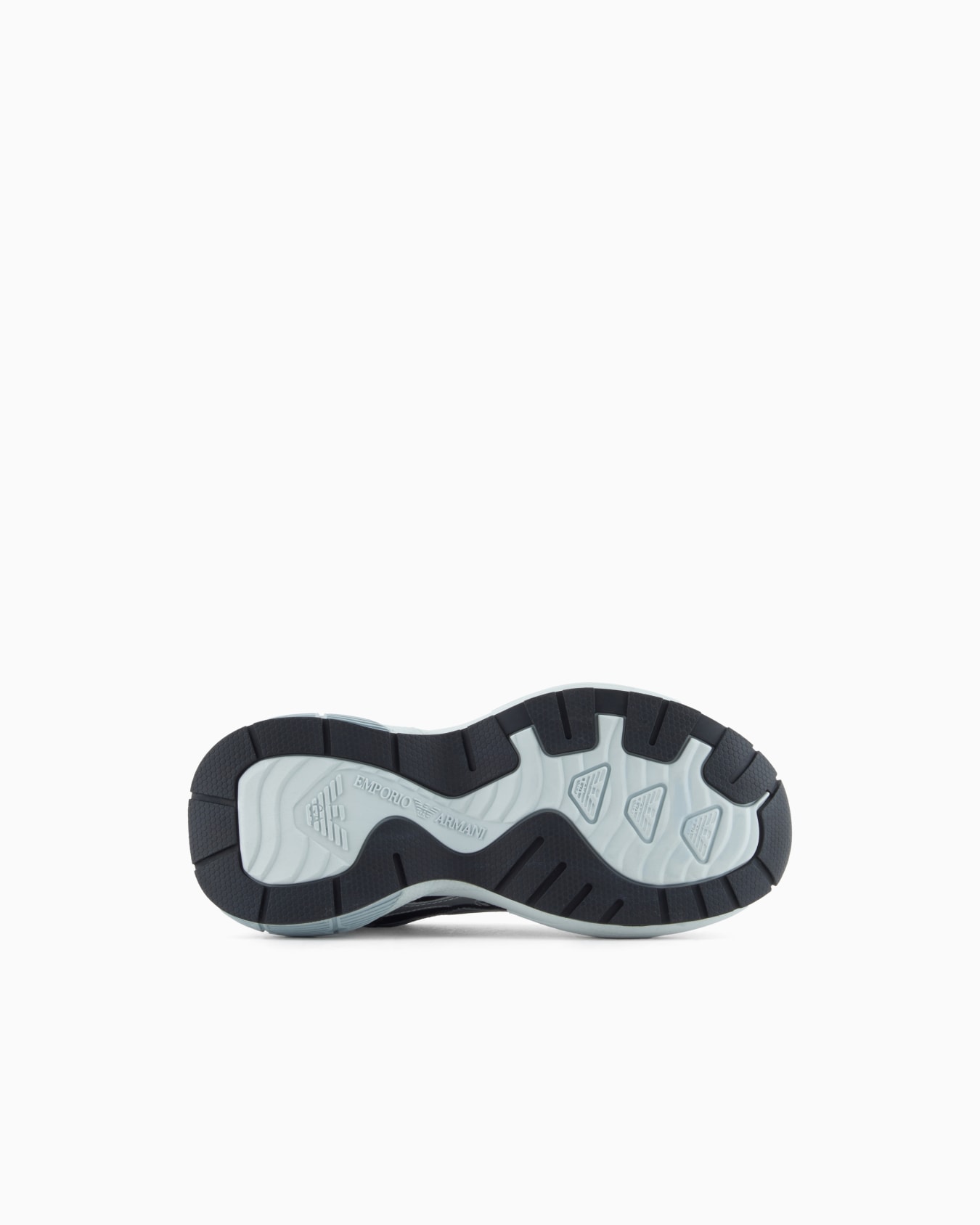 Mesh sneakers with laminated details and signature logo Slide 5