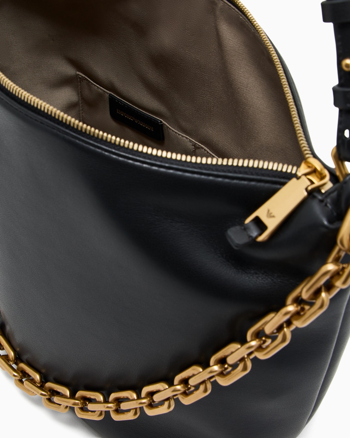 Medium leather hobo bag with chain Slide 3