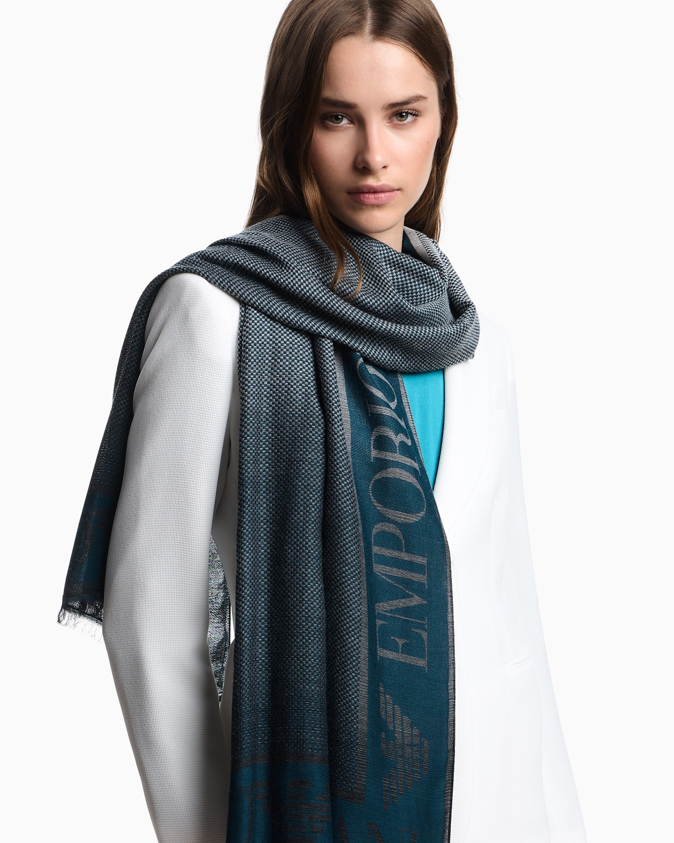Stole with gradient micro check motif Slide 2