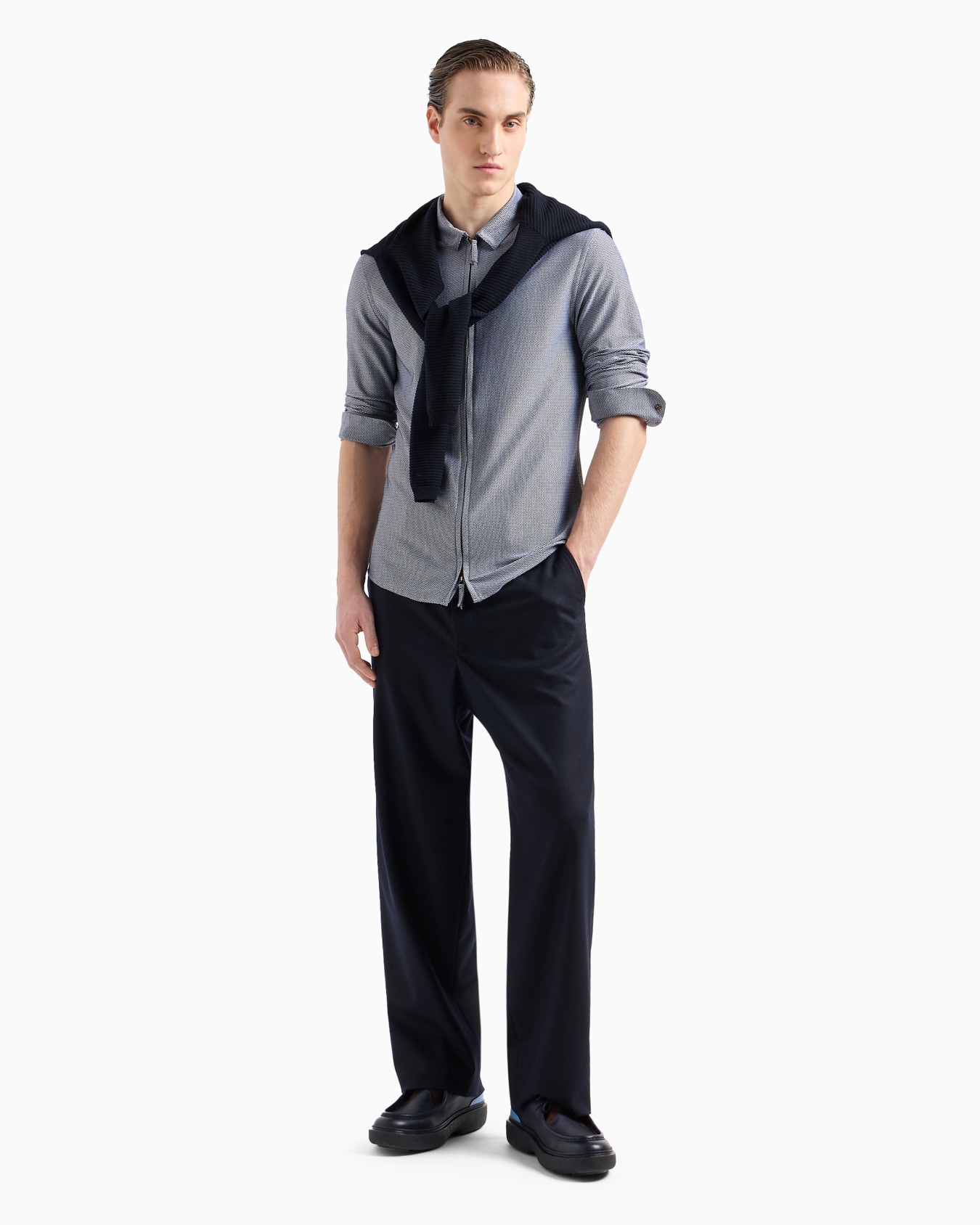 Camisa slim fit en sirsaca de algodón con cremallera Diapositiva 3