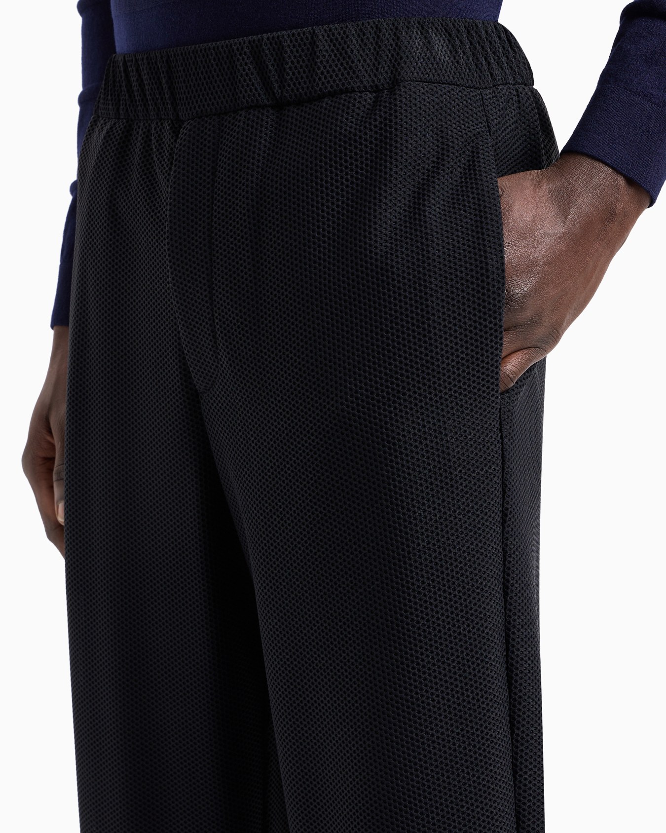 Technical waffle flat-front trousers Slide 4