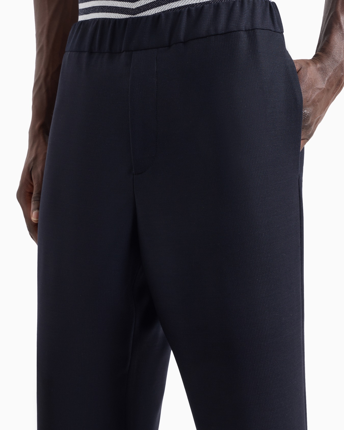 Technical waffle flat-front trousers Slide 4
