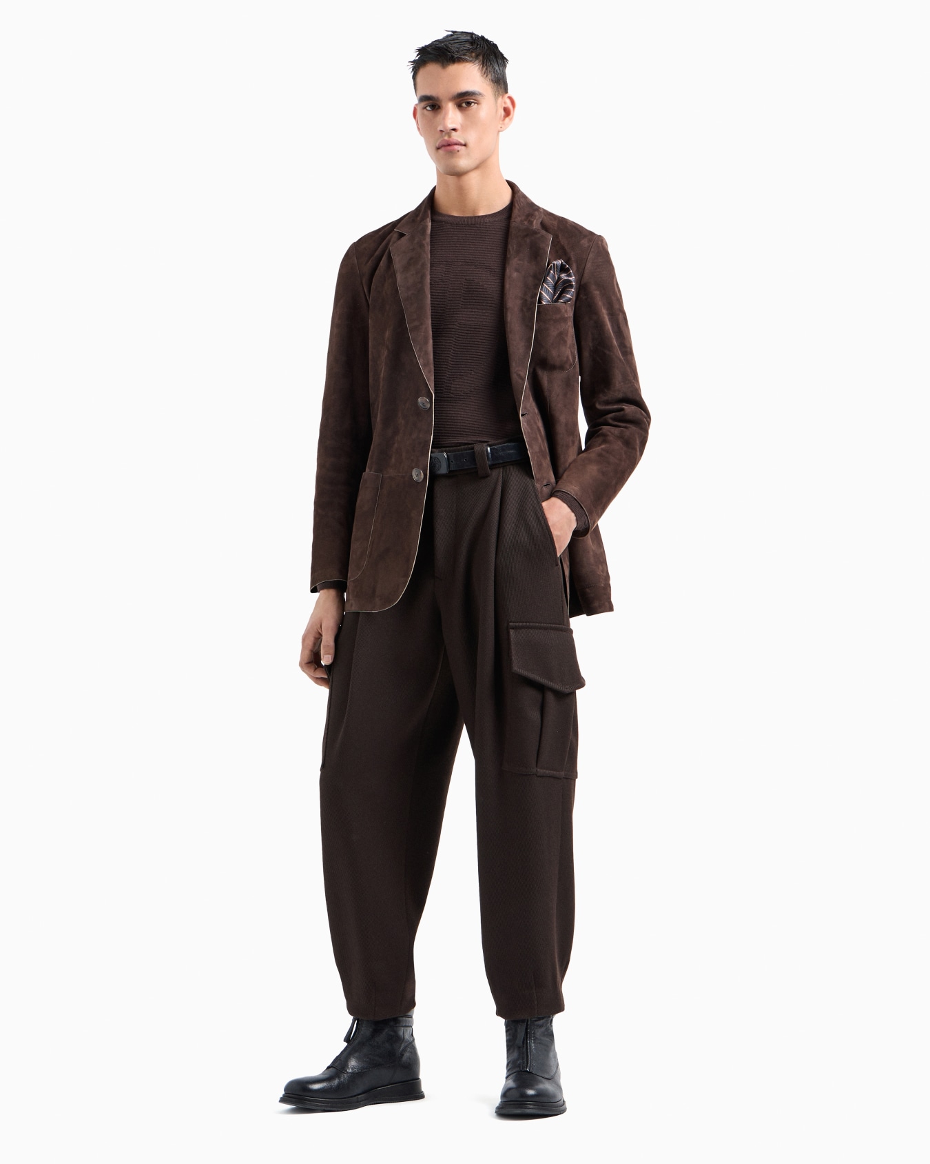 Single-pleat virgin wool cargo trousers Slide 4