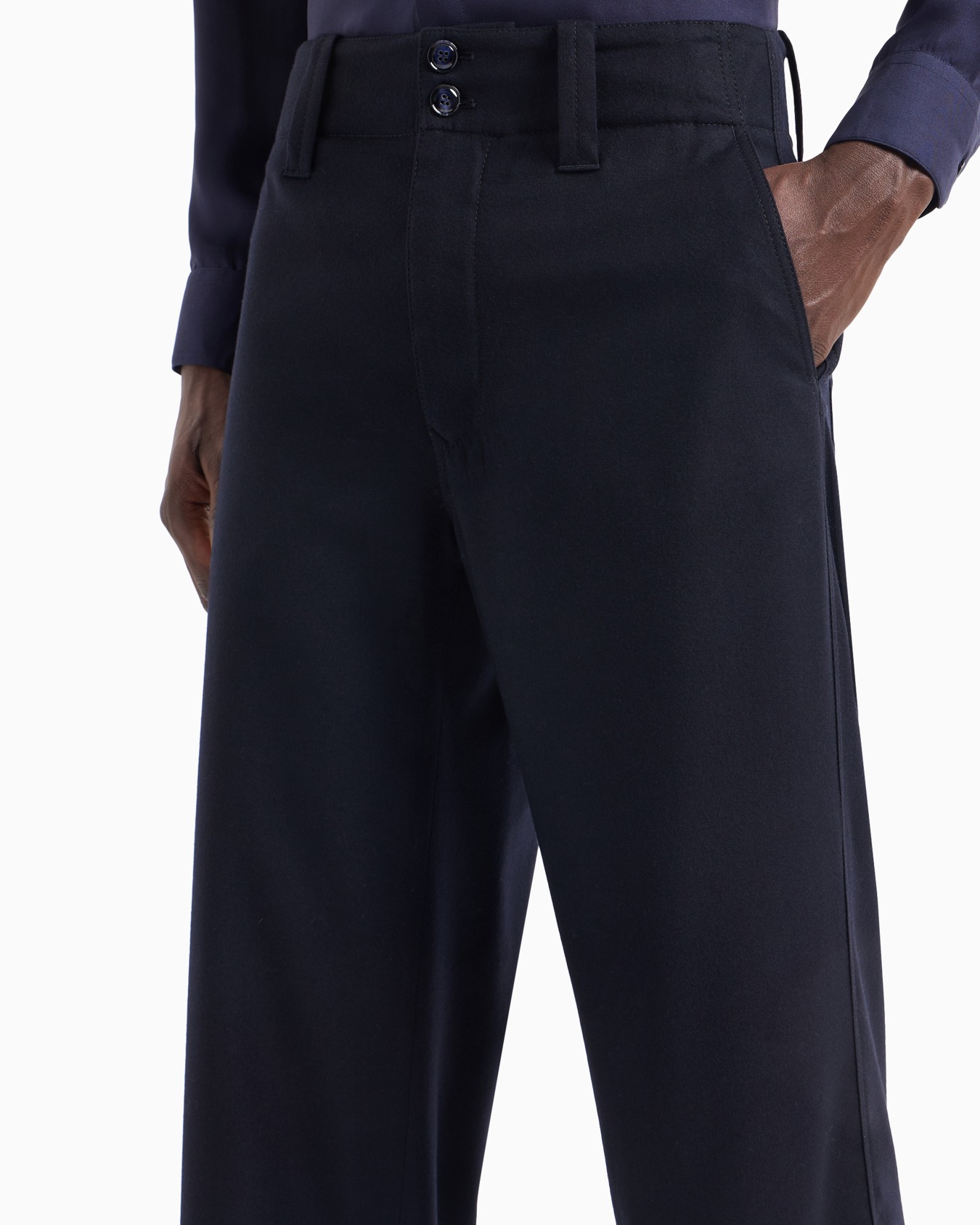Hose aus leichtem Schurwollstoff Folie 4