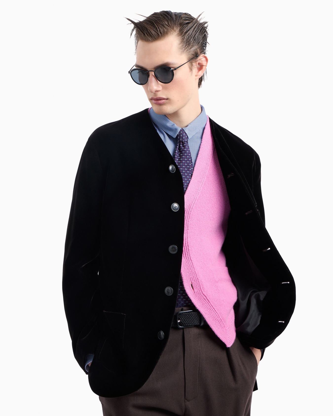 Single-pleat lightweight wool cloth trousers Slide 6