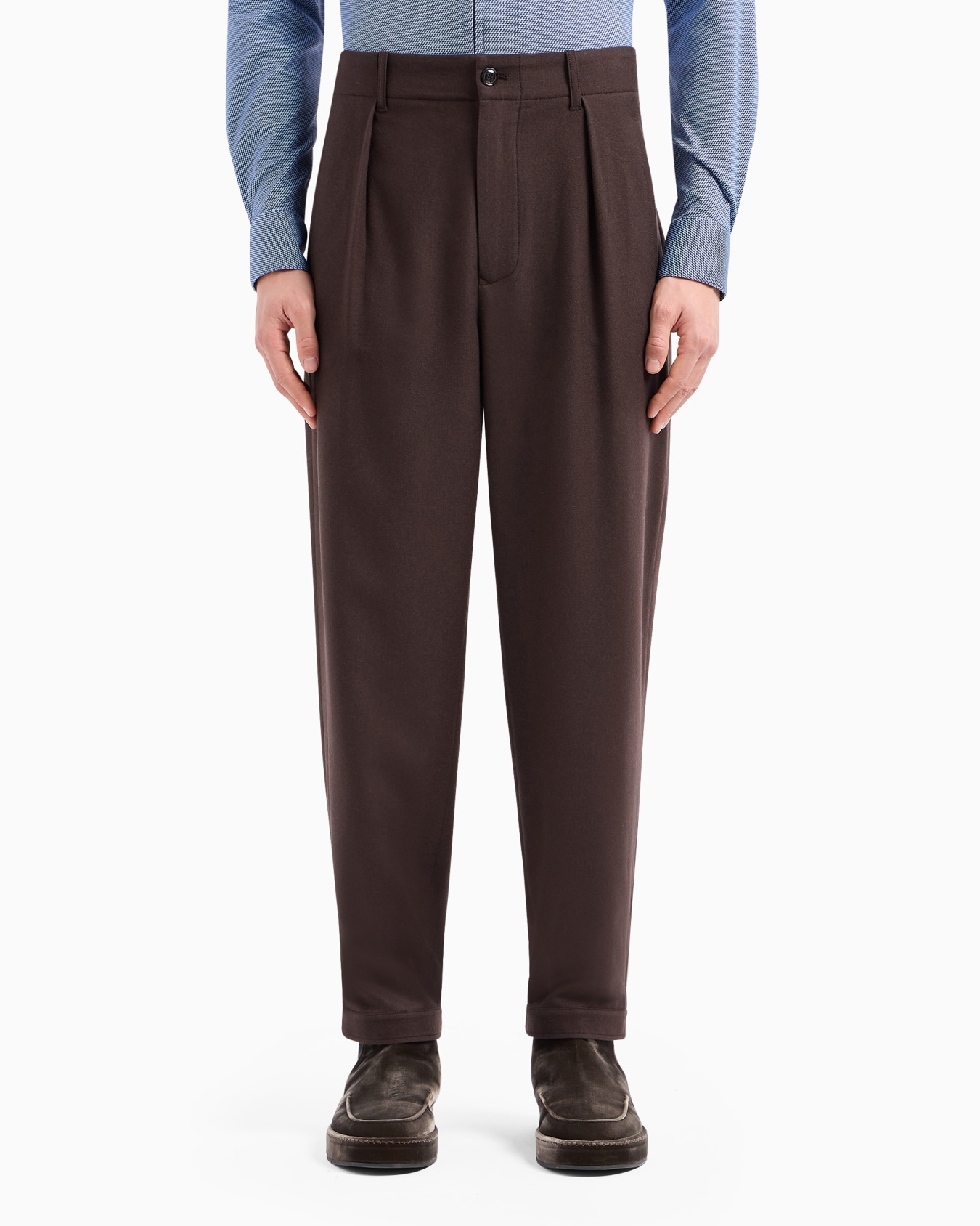 Single-pleat lightweight wool cloth trousers Slide 2