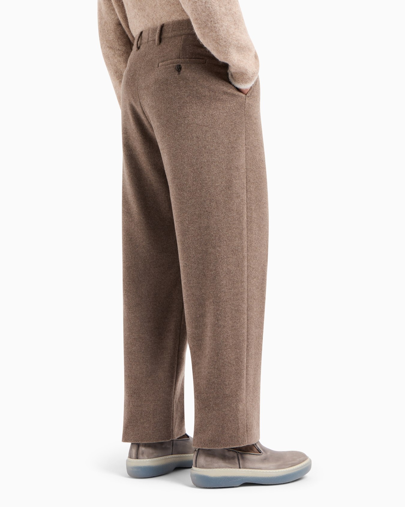 Pantalones sin pinzas en forro polar de puro cachemir jaspeado Diapositiva 2