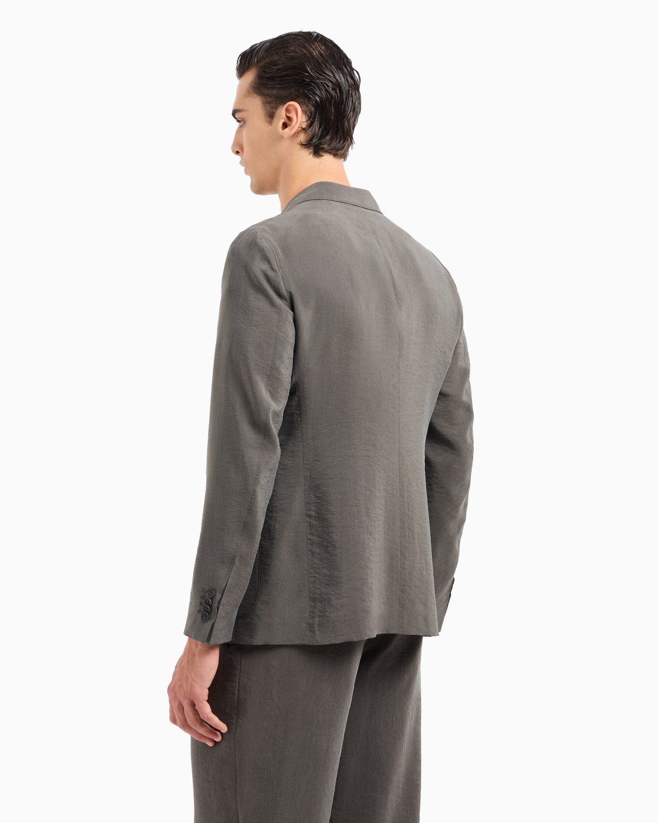 Chaqueta línea Upton de abotonadura sencilla de seda lavada Diapositiva 2