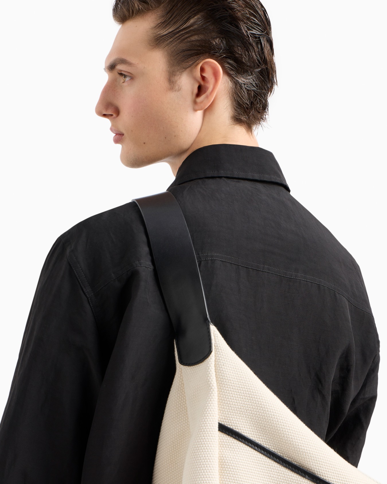 Viscose and linen canvas shirt jacket with zip Slide 7