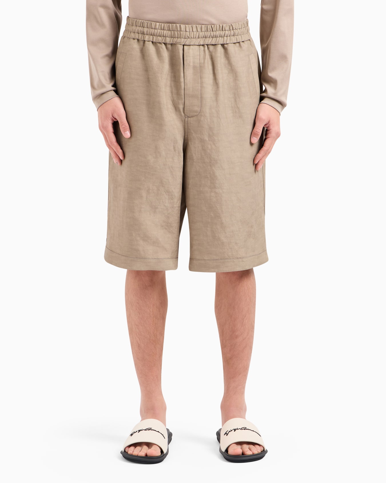 Viscose and linen canvas Bermuda shorts Slide 2