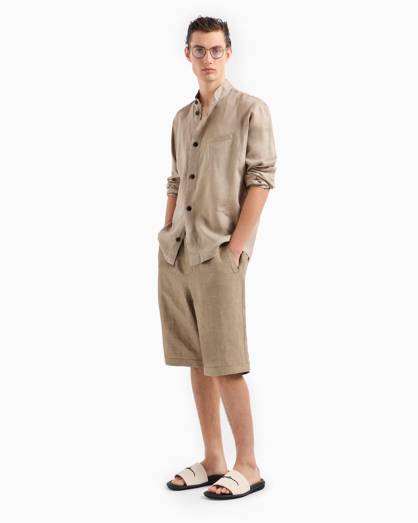 Viscose and linen canvas Bermuda shorts Slide 4