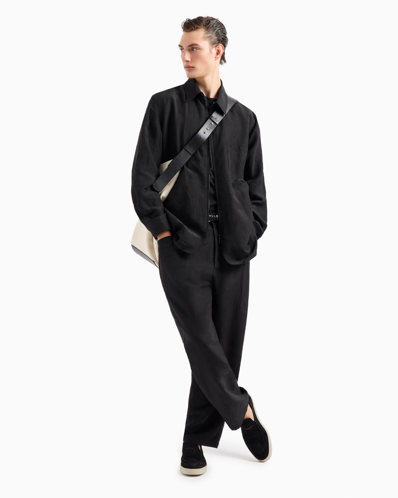 Viscose and linen canvas single-darted trousers Slide 4