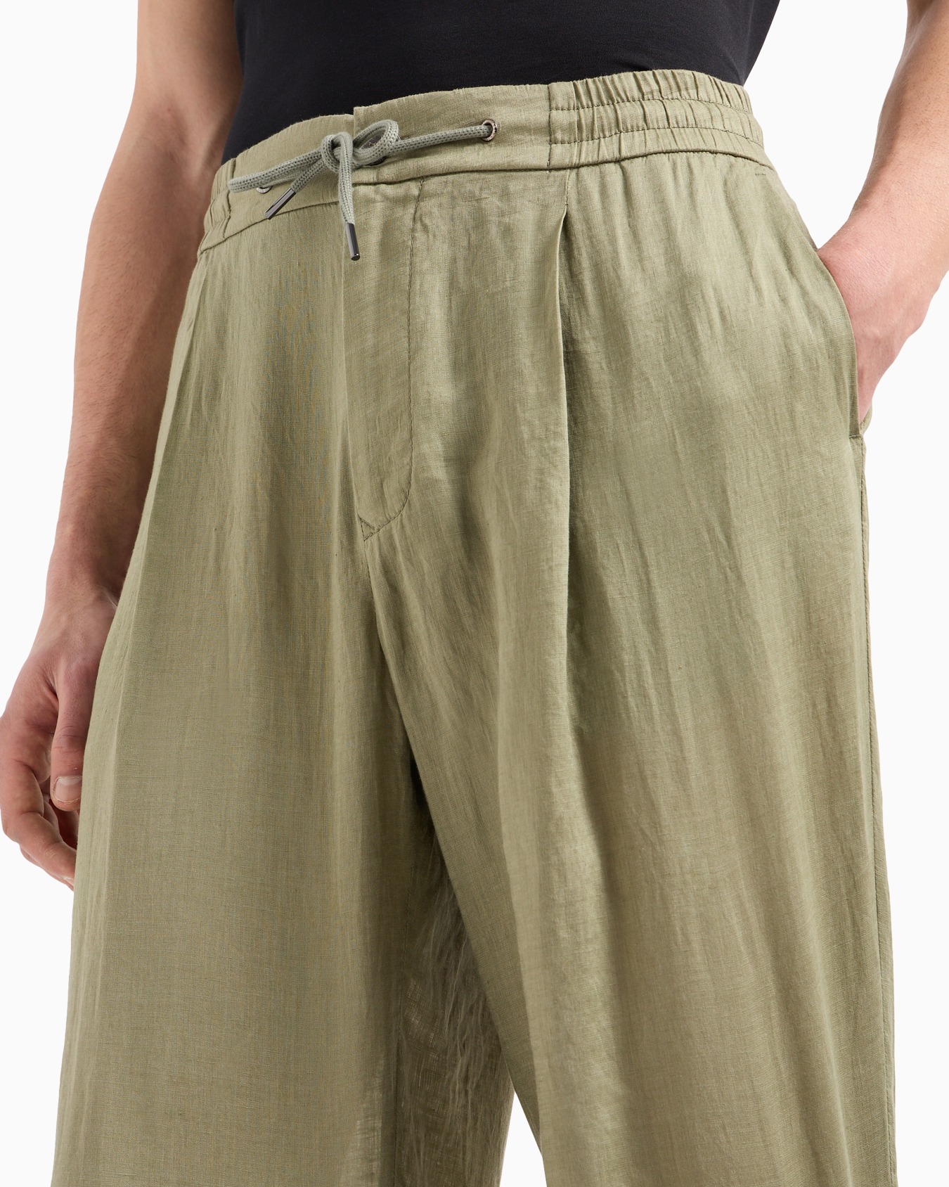 Single-pleat, linen-canvas trousers Slide 4