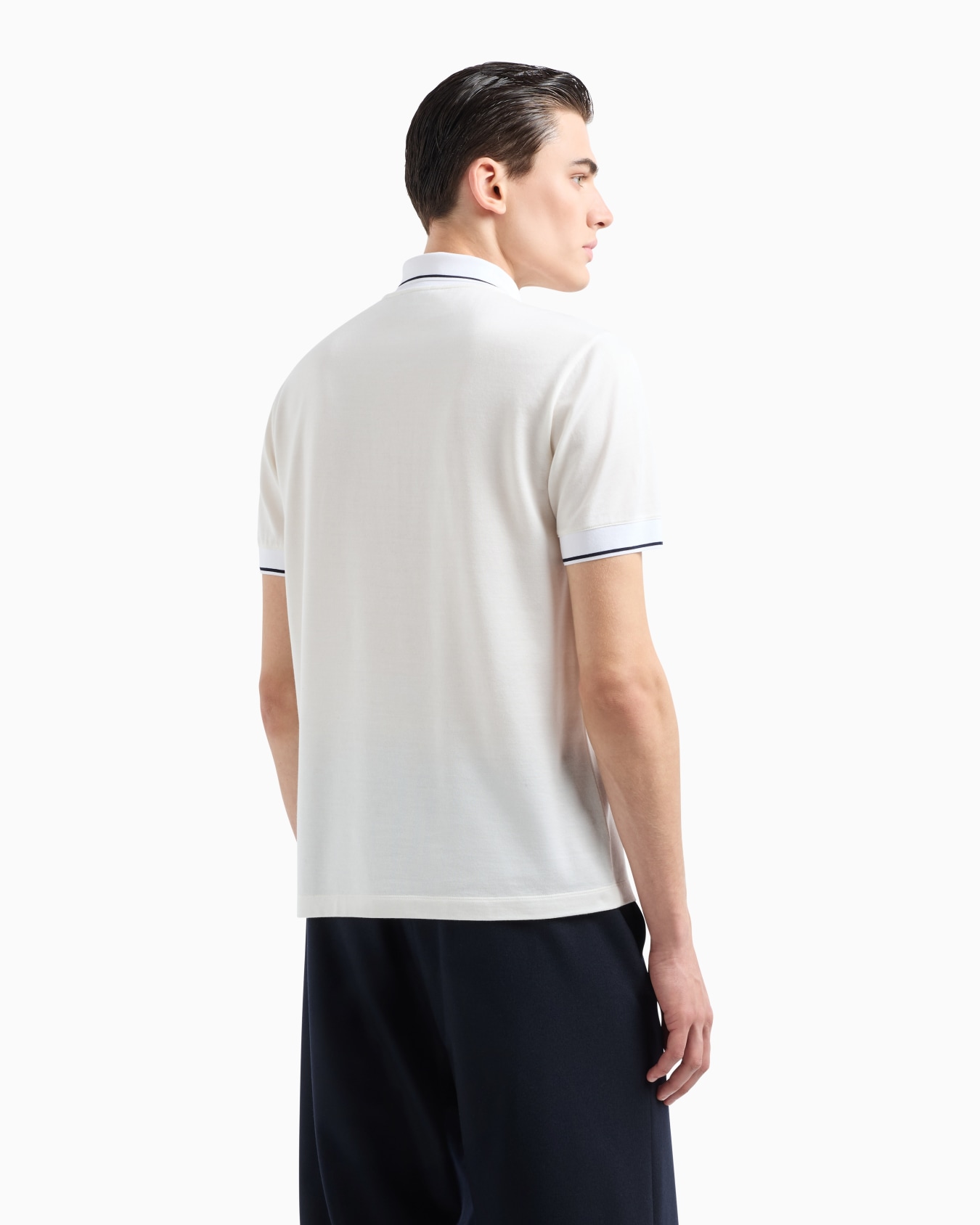 Short-sleeved polo shirt in silk and cotton jersey Slide 2