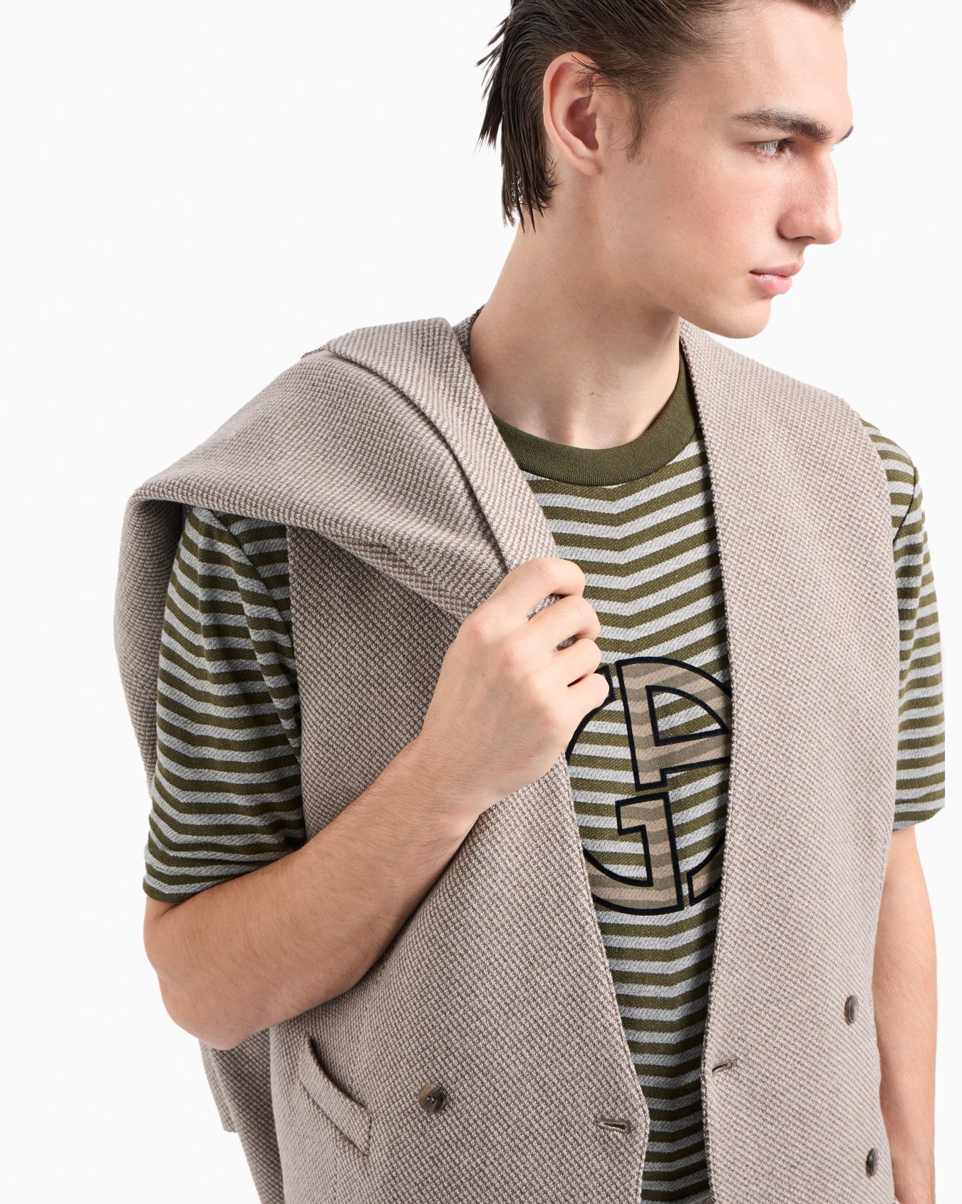 Camiseta de cuello redondo en viscosa elástica con chevrón en tejido jacquard Diapositiva 6