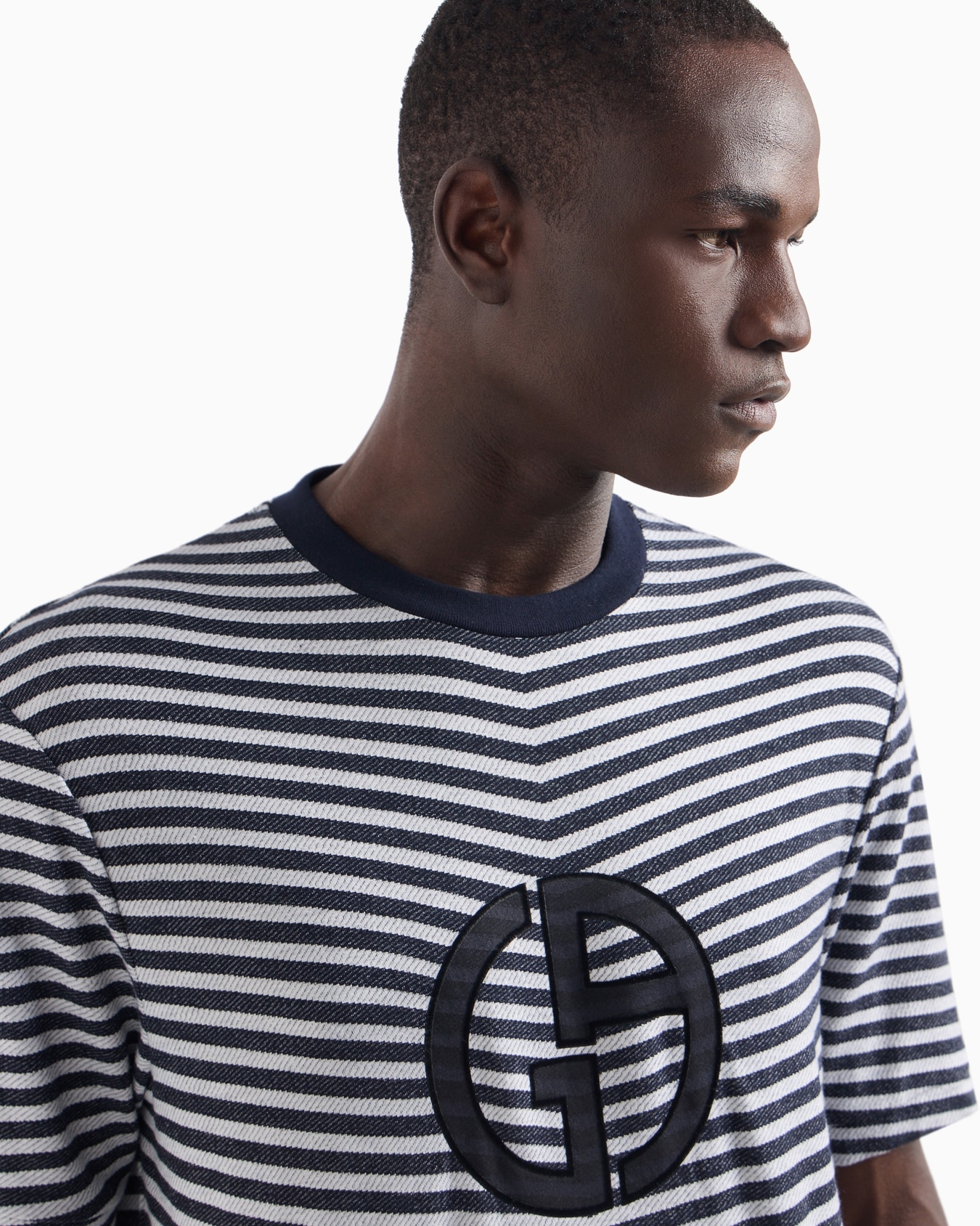 T-shirt ras-du-cou en viscose stretch jacquard chevron Diapositive 4
