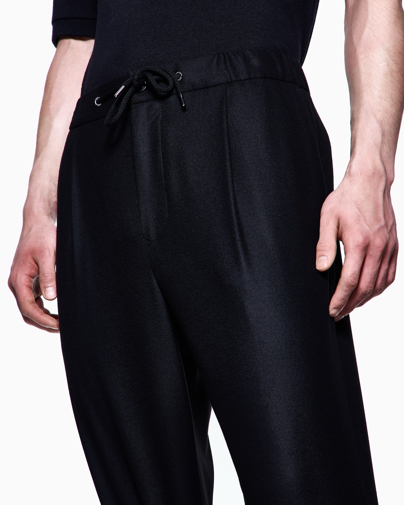 Pantalones con una pinza en paño de cachemir Diapositiva 4