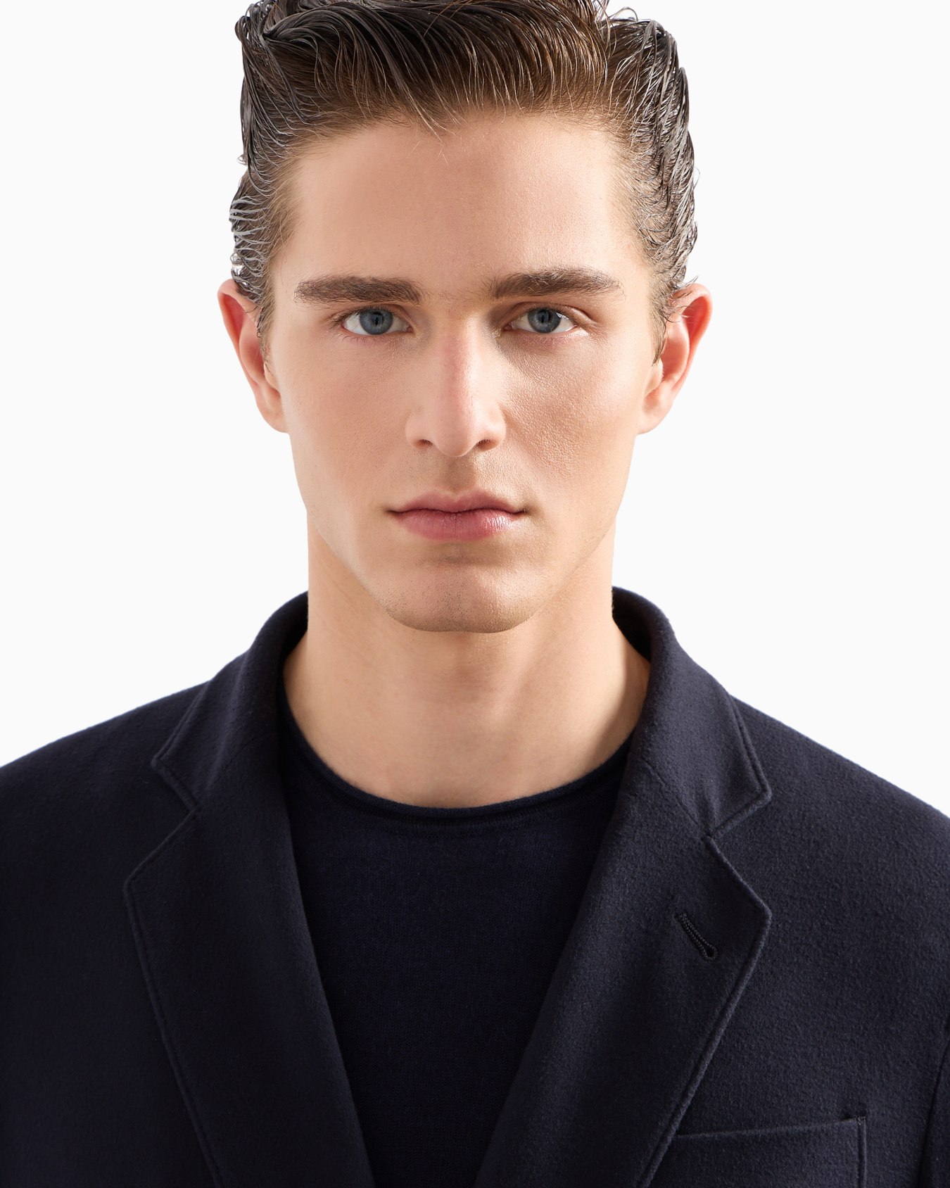 Double-breasted Upton Line jacket in lightweight virgin-wool cloth Slide 4