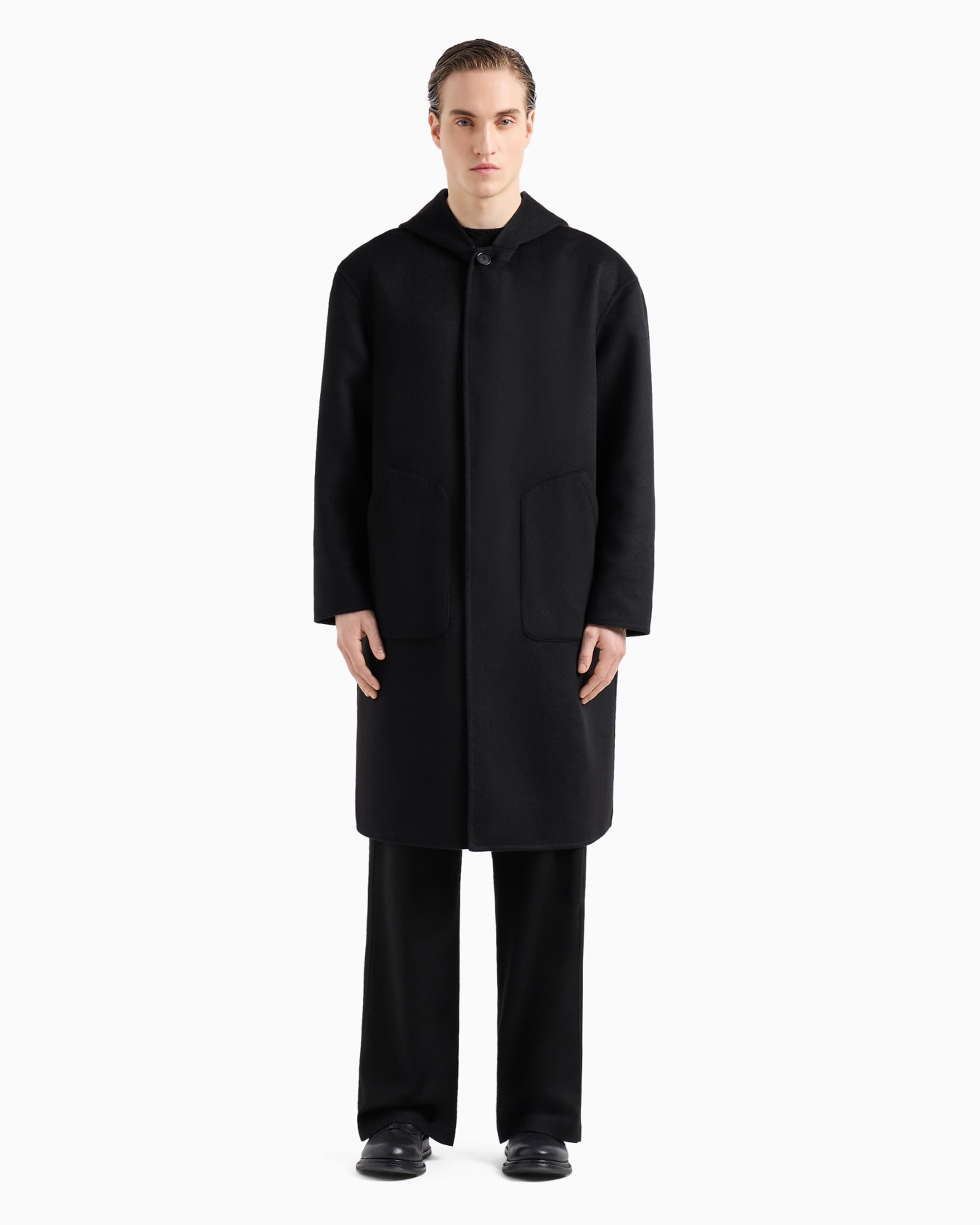Coat in double-faced cashmere cloth Slide 1