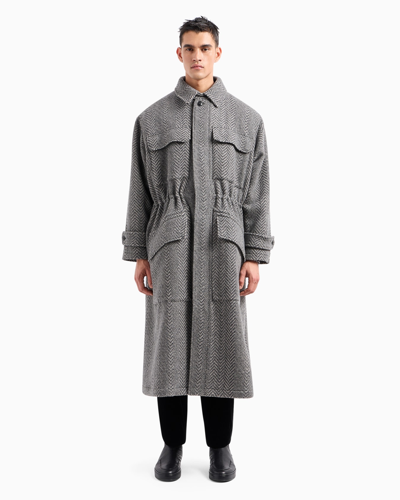 Langer Mantel aus Schurwolle und Kaschmir mit Zickzack-Muster in Jacquard-Stoff-Verarbeitung Folie 2