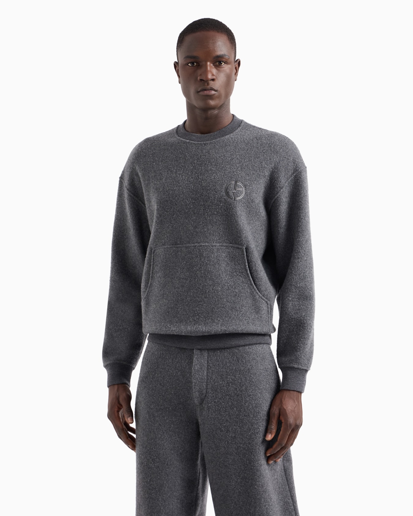 Cashmere fleece crew-neck sweatshirt Slide 3