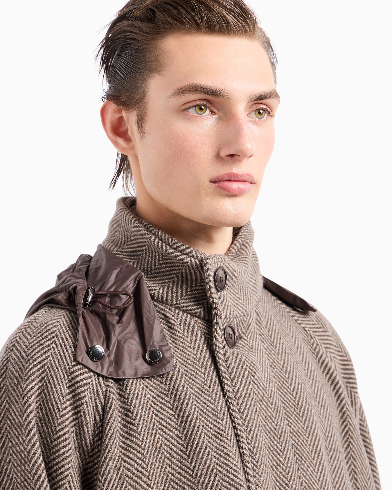 Langer Mantel aus Kaschmir-Mischung mit Fischgrat-Muster in Jacquard-Stoff-Verarbeitung Folie 6