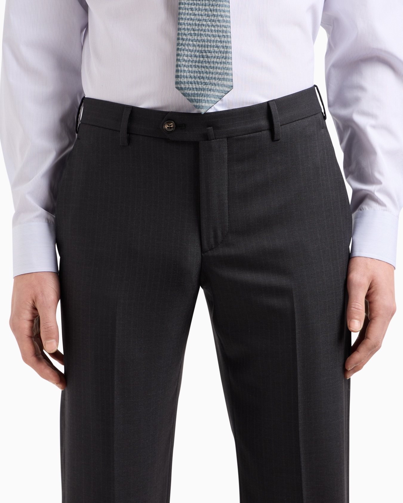 Manhattan Line pinstriped virgin-wool single-breasted suit Slide 4