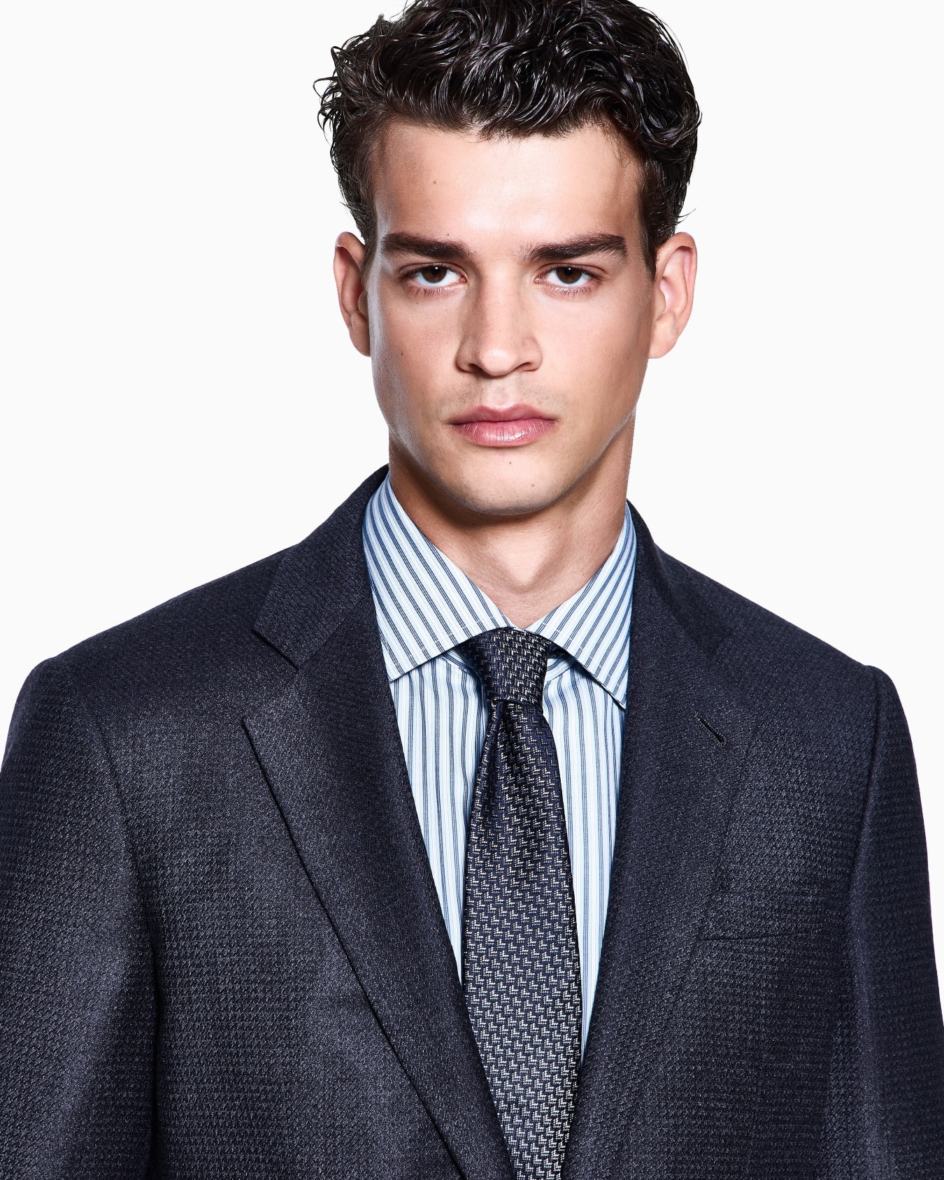 Manhattan Line single-breasted suit in houndstooth wool and cashmere Slide 3