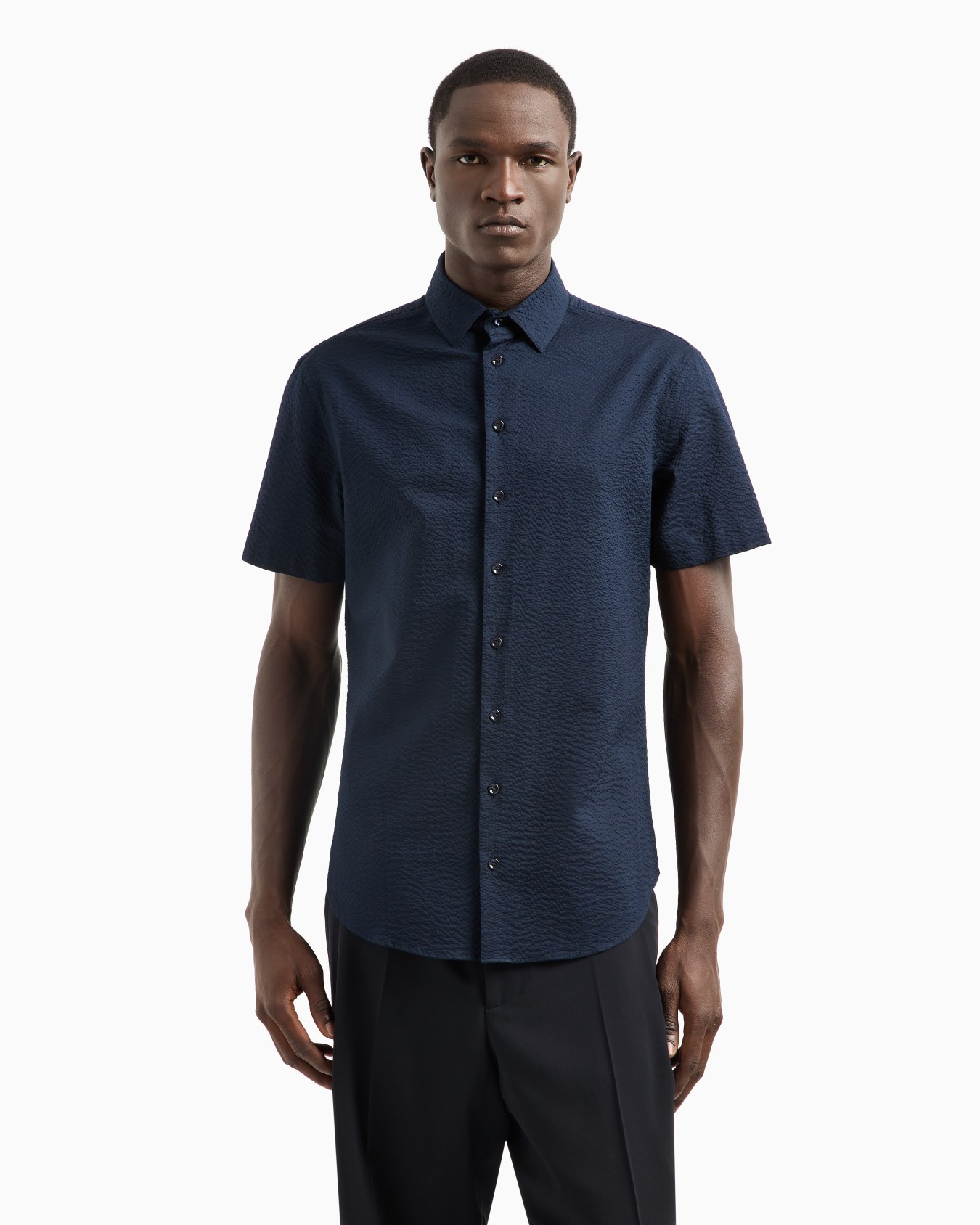 Short-sleeved cotton-seersucker shirt Slide 3