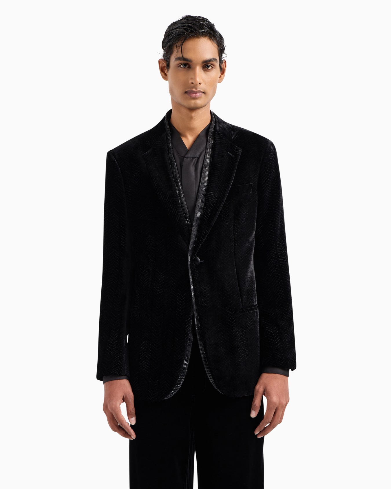 Giorgio’s single-breasted tuxedo jacket in a chevron print velvet Slide 4