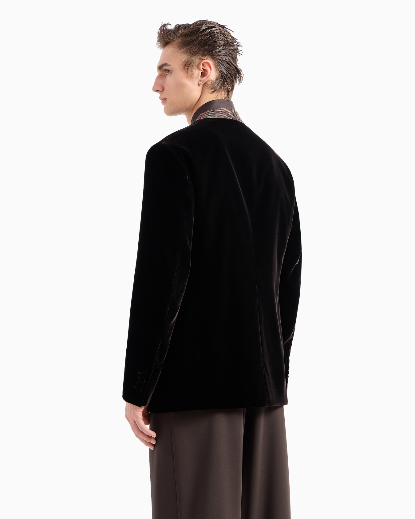 Giorgio’s velvet single-breasted tuxedo jacket Slide 3