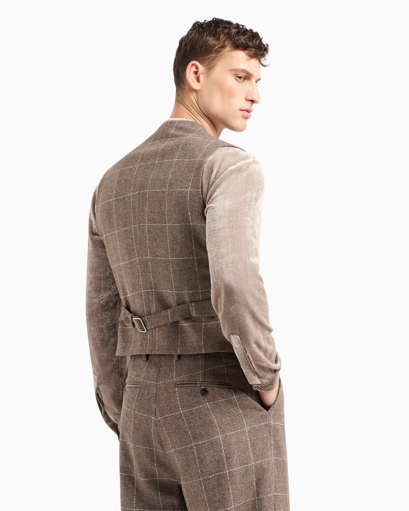 Single-breasted waistcoat in a wool and viscose canneté Slide 3