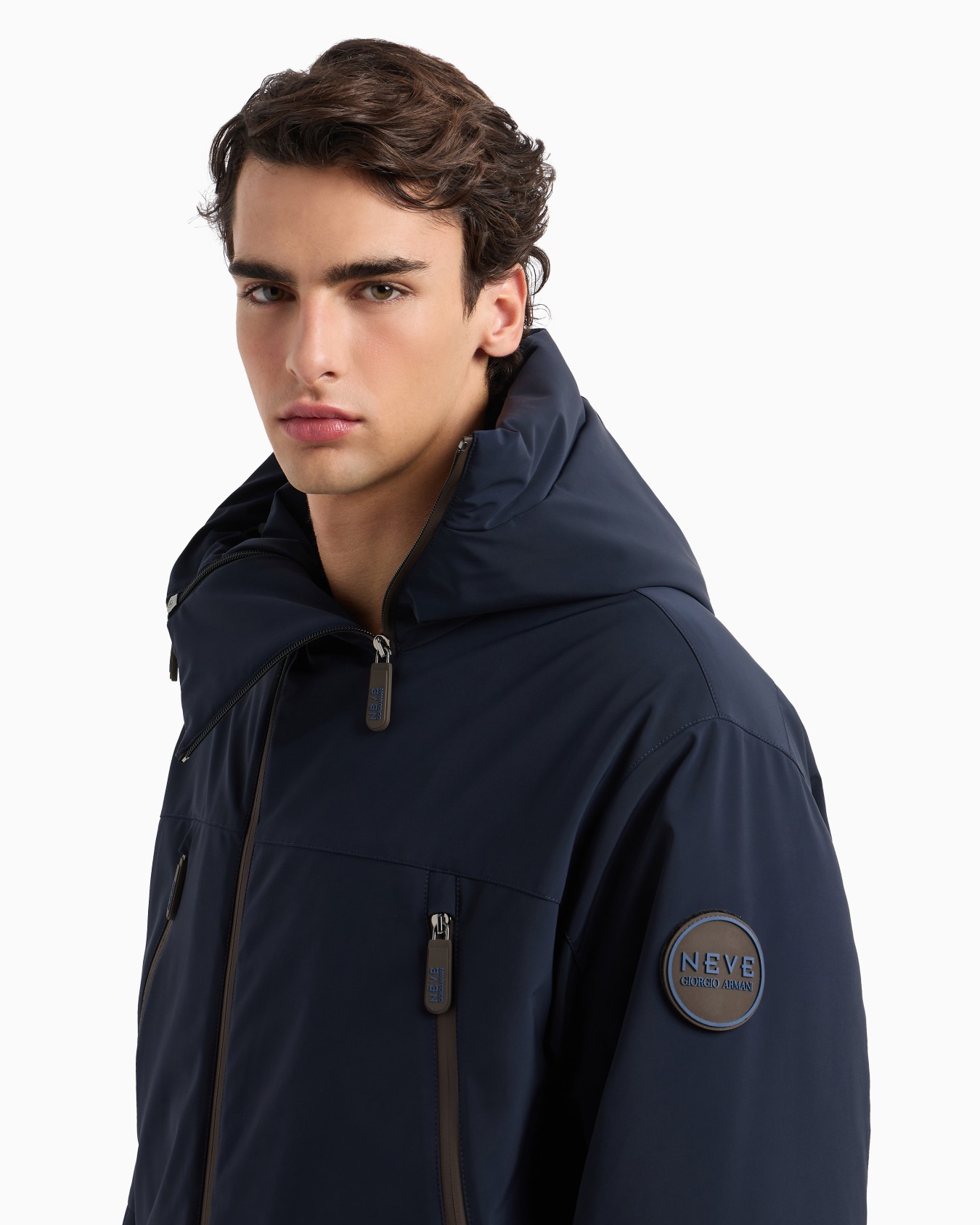 Veste de ski à capuche en tissu imperméable Giorgio Armani Neve Diapositive 5