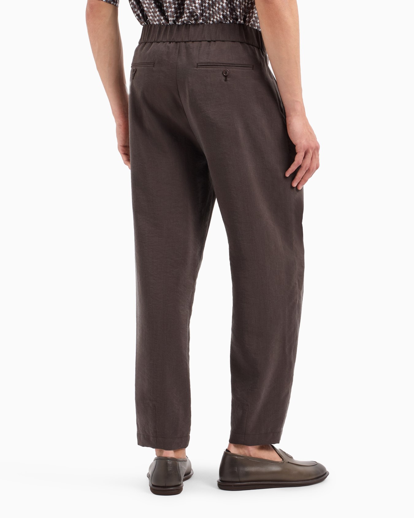 Washed, silk-blend, single-pleat trousers Slide 2
