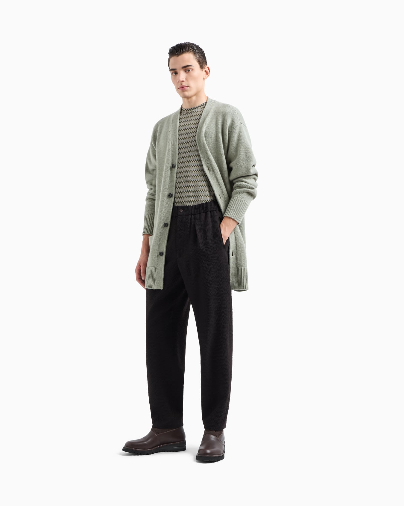 Single-pleat, virgin wool and cashmere seersucker trousers Slide 1